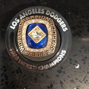 DODGER TOMMY  LASORDA  1988 World Series replica ring